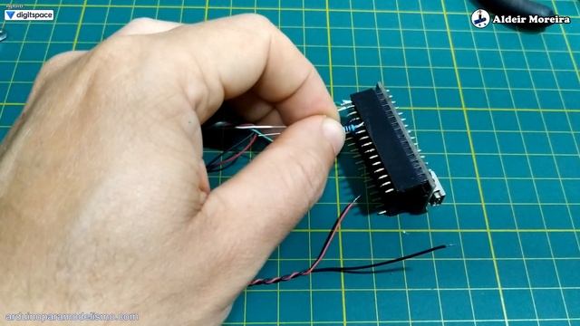 Construa e Automatize Seu Próprio Jeep Willys com Cano de PVC e Arduino - Ep 05 de 07 смотреть онлайн