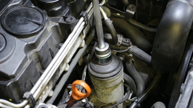 Liqui Moly - Motor Clean und Ölwechsel VW Passat 2.0 TDI TEIL 2/2 смотреть онлайн