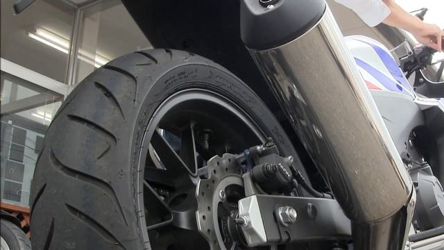Honda CBR400R Exhaust (AT9941で録音)