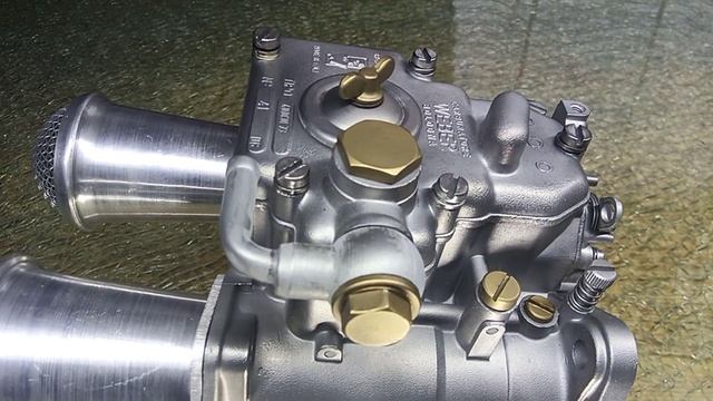 Vergaser Weber 40 DCOE 73 komplett instandgesetzt смотреть онлайн