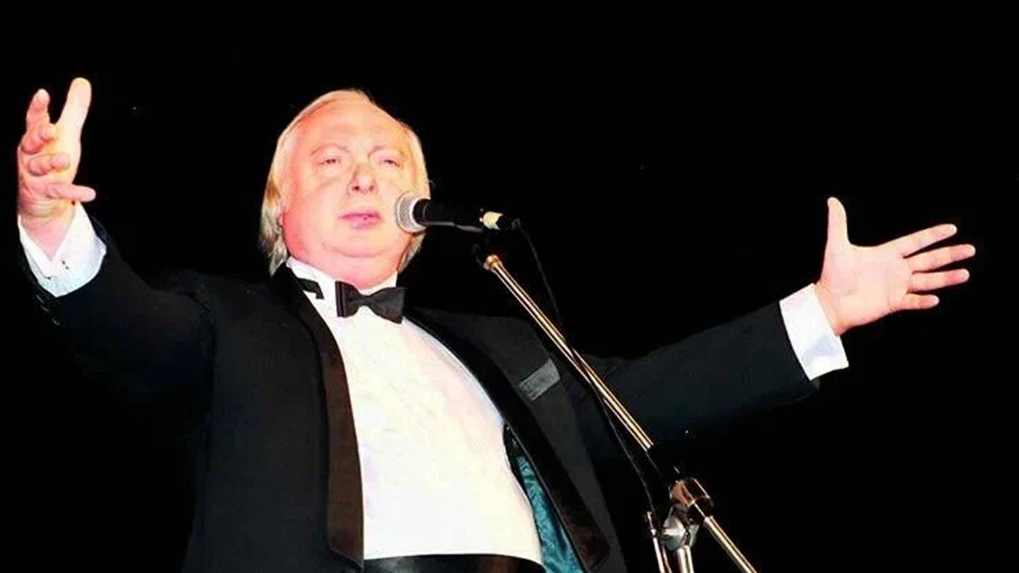 Валерий Ободзинский - Эти глаза напротив смотреть онлайн