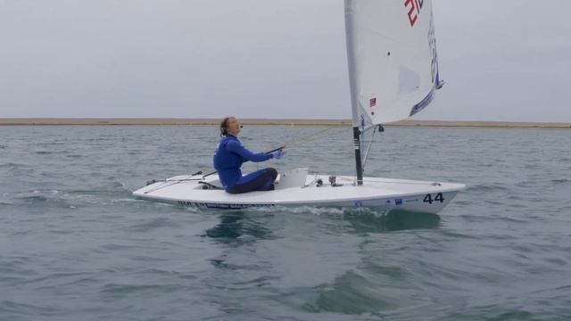DOWNWIND TECHNIQUE: ILCA (LASER) TECHNIQUE TIPS - How to sail faster with the British Sailing Team смотреть онлайн