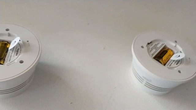 Aegislink wireless interconnected smoke detectors (S-RF220) testing the group and adding new ones. смотреть онлайн