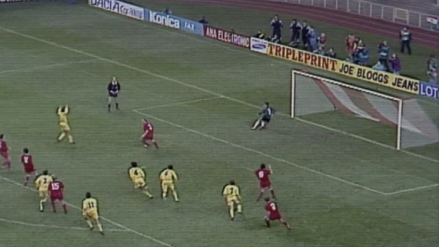 Manic Street Preachers - Together Stronger (C'mon Wales) [Official Video] смотреть онлайн