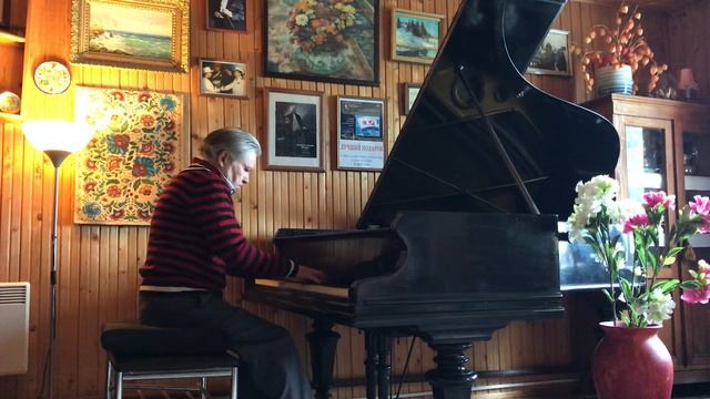Солодахин ВМ Vladimir Solodahin plаys Schumann Pierrot from Carnaval op.9 смотреть онлайн