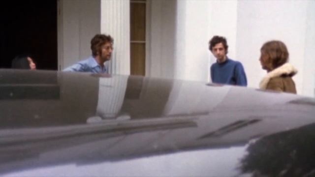 The Beatles Moments - Dialogue With A Homeless Guy смотреть онлайн