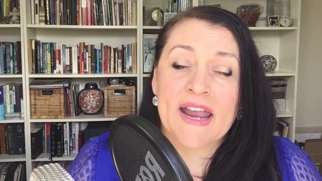 How To Sing: Vocal Warm Ups - Resonance смотреть онлайн