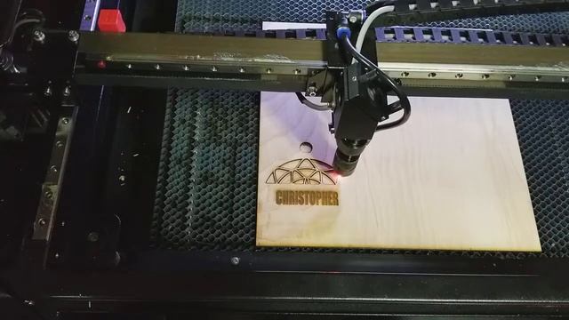Part 7 - 60 Watt CO2 Laser - 3rd Project - Engrave and Cut смотреть онлайн