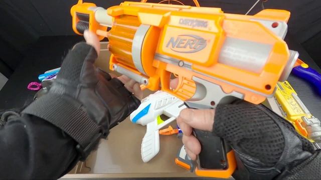 Toy Guns in the Box !! Gorilla Mask & Toy Bow | Toy Crossbow | NERF GUNS !!! смотреть онлайн