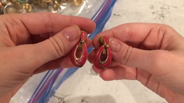 Unpacking unsorted jewelry bag. Part 7 смотреть онлайн