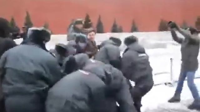 Москва. Красная площадь. Бунт на площади смотреть онлайн