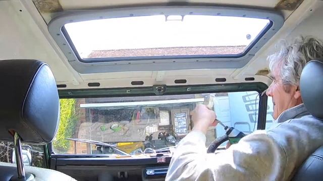Land Rover Defender 90 110 Pop Up Sunroof and Headlining смотреть онлайн