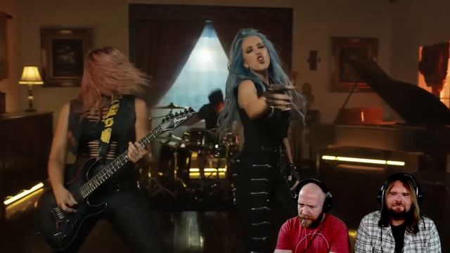 Musicians react to hearing NITA STRAUSS - The Wolf You Feed ft Alissa White-Gluz for the first time смотреть онлайн