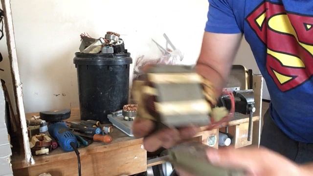 Scrapping 130 pounds of motors and transformers for copper. How much copper did I get? смотреть онлайн