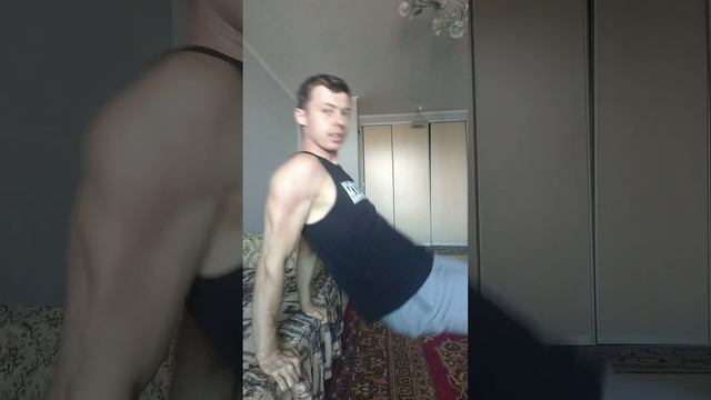 ОБРАТНЫЕ ОТЖИМАНИЯ (техника упражнения)