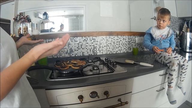 Vlog.Готовим панкейки с Супер Дейвидом смотреть онлайн