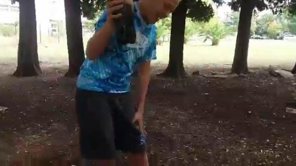 Выпили 1литр колы))) и блеванули!!