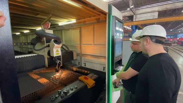 НАСТРОЙКА РЕЖИМОВ РЕЗКИ 20кВт с 3D головой. Поставка во все страны СНГ. #тугуринжиниринг #чпу #20кв смотреть онлайн