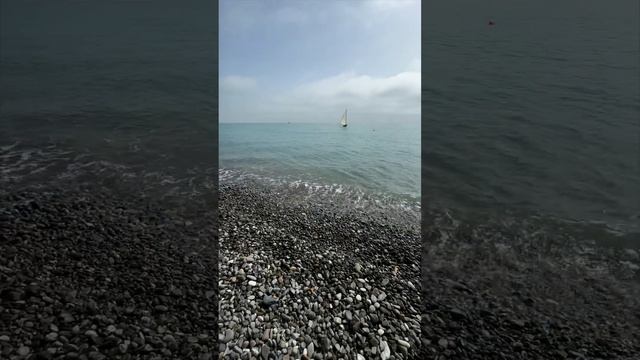 Обстановка на море в Лазаревском 28 апреля 2024, Спортпляж. смотреть онлайн