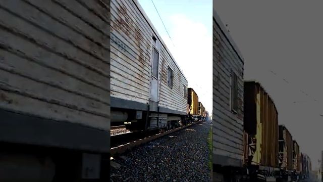 Магестральный. Тепловоз 2тэ10у _ 8461. С. Хопер дозаторами смотреть онлайн