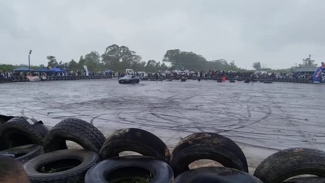BMW G82 M4 spinning in the rain UNITY MOTOR SPORT SPIN Fest смотреть онлайн