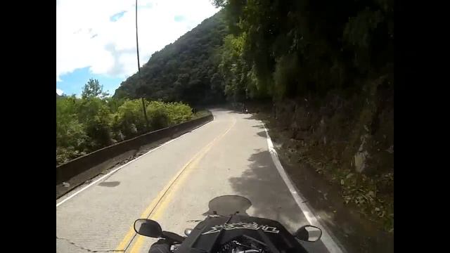 Descida da Serra do Rio do Rastro com a Ténéré Dragon Eyes - HD смотреть онлайн