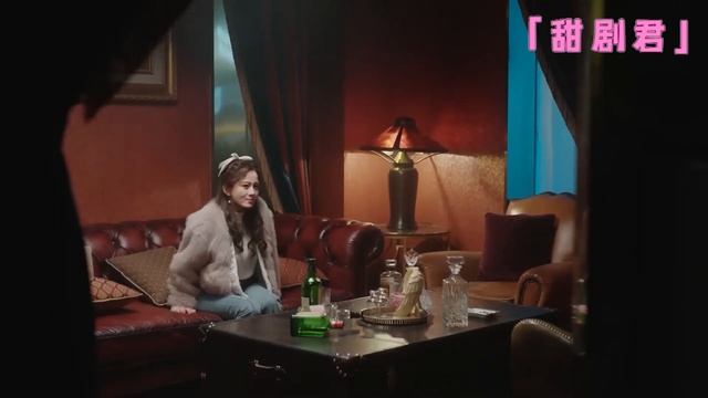 【Full Movie】CEO reunites with Cinderella's family of three, scheming girl becomes jealous and angry смотреть онлайн