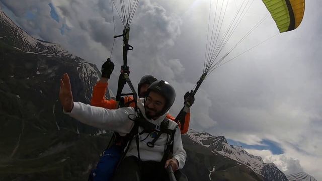 gudauri paragliding skyatlantida параплан полет гудаури 2 2 30052022 смотреть онлайн