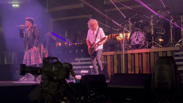Queen & Adam Lambert Berlin 24.06.22 Who Wants To Live Forever смотреть онлайн