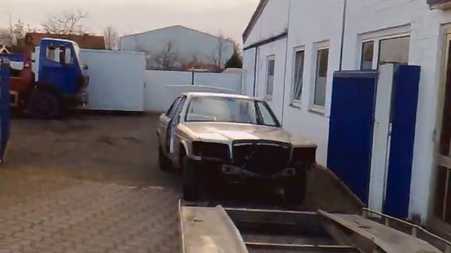 W126 500SE junked achtlos Weggeschmissen смотреть онлайн