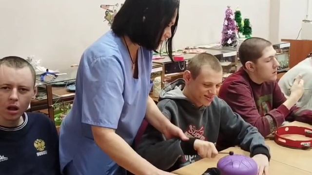 Занятие по музыкотерапии. ГБССУ СО ГПВИ "Волгоградский ПНИ" смотреть онлайн