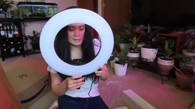 Unboxing GEEKOTO Ring Light. Is this the best Ring light to have??? смотреть онлайн