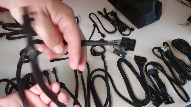 EVGA SuperNOVA 2000 G+ for Crypto Mining Unboxing смотреть онлайн