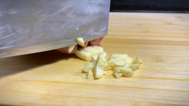 入冬必吃的剁辣椒炒肉，肉嫩鮮香，鮮辣開胃，做法簡單家常超下飯【張大神美食】#辣椒炒肉，#瘦肉食譜 #瘦肉 #瘦肉炒辣椒 #leanmeat смотреть онлайн