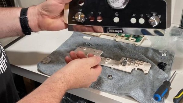 Knob Replacement on Delonghi La Specialista (Tutorial)