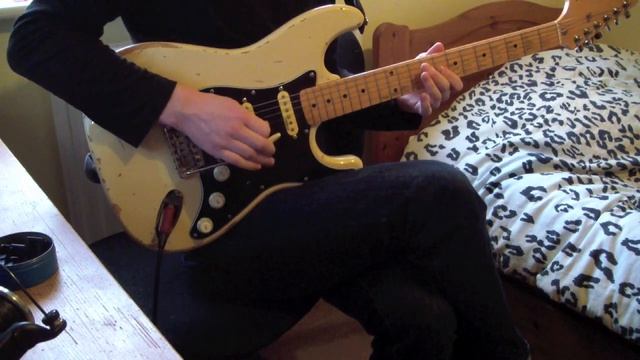 Reverse Strat With Tremolo! Some Noodling With The Bar | Ben Wilshire смотреть онлайн