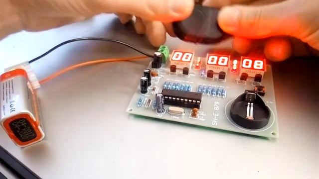 Настройка AT89C2051 Electronic Clock смотреть онлайн