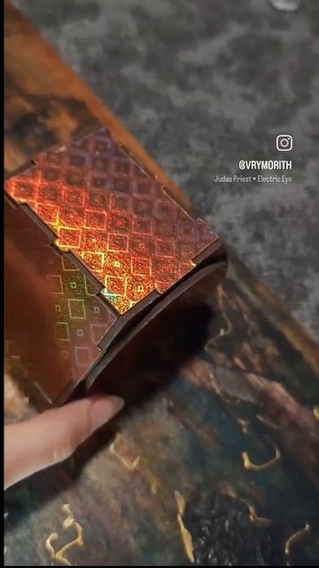Laser made holographic box смотреть онлайн