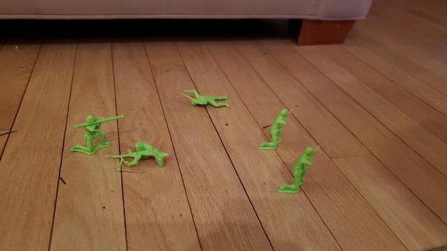 Green vs Grey Army men смотреть онлайн