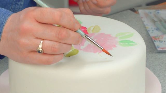 How To Paint A Rose Design On A Cake смотреть онлайн