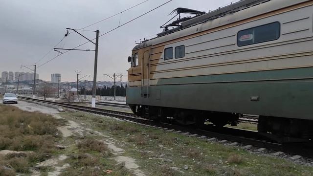 ВЛ10-494 + свисток , приветливая локомотивная бригада, Баладжары смотреть онлайн