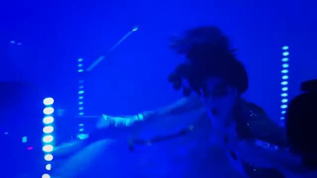 Empire of the Sun - Live at Club Nokia смотреть онлайн