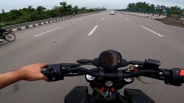 KTM DUKE 250 Mileage Test || 1 L petrol = ?KM смотреть онлайн