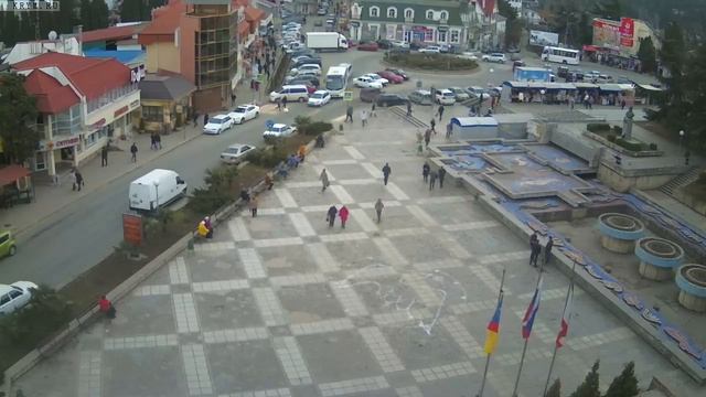 Вебкамера "Площадь Советская". Запись 02.03.2017 11:00:06 смотреть онлайн