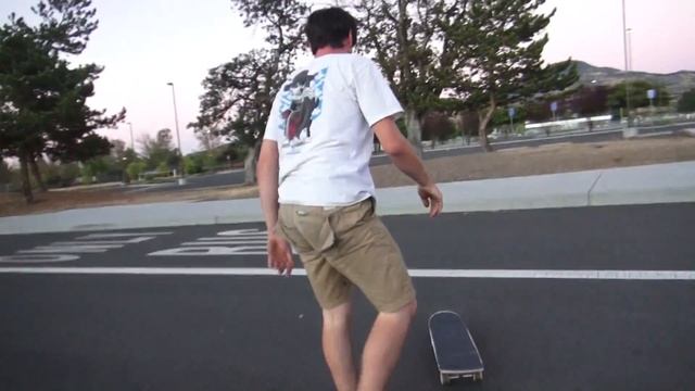 Finger Laser Double Flip 5 Tries for Alcohol! Flatground Nbd? смотреть онлайн