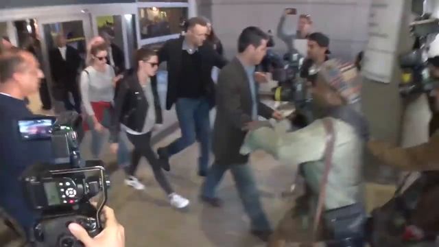 Kristen Stewart Paparazzi Moments