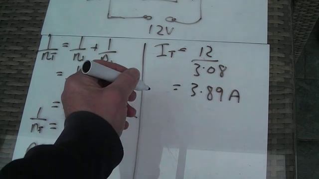 Resistors in Parallel (clip 2) смотреть онлайн