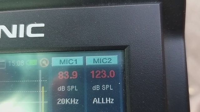 NGERII BIN UEDAANN 128.4 DB MAIN 2500 WATT смотреть онлайн