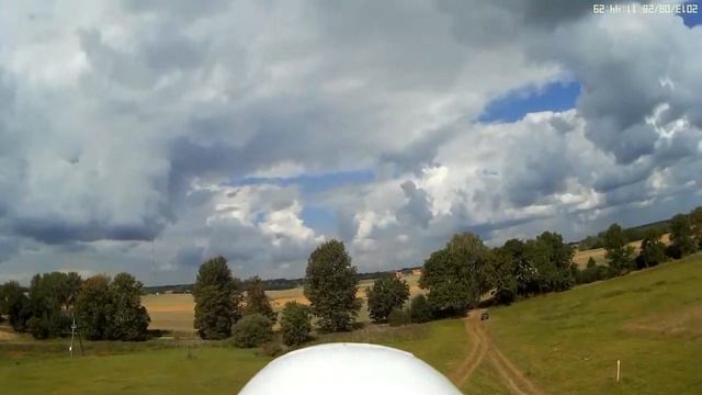 Pierwsze loty Pioneerem 1400 mm смотреть онлайн