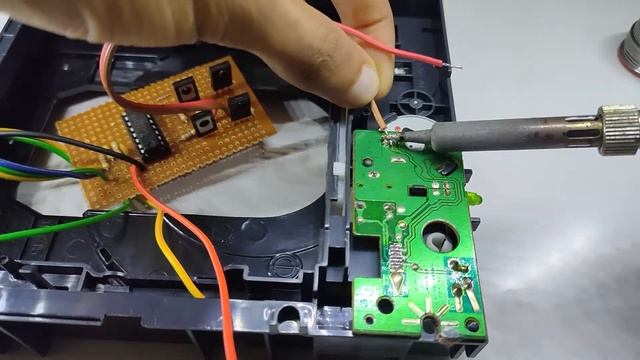 DIY PCB SHAKER USING OLD CD DRIVE. смотреть онлайн
